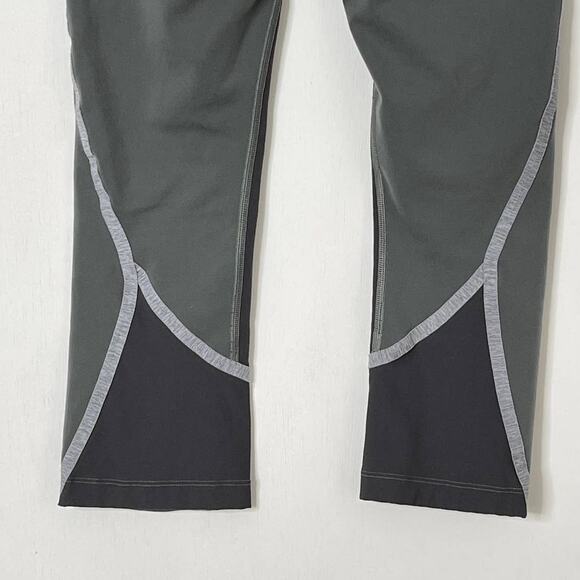 The North Face Gray Lined Athletic Cropped Capri Leggings Women's Size Small - Picture 6 of 10
